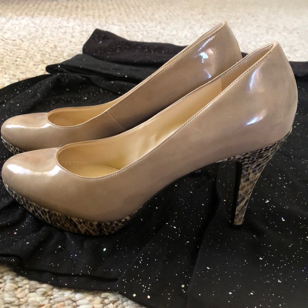 BNWT Enzo Angiolini Taupe/beige pumps size 8 - Picture 12 of 13